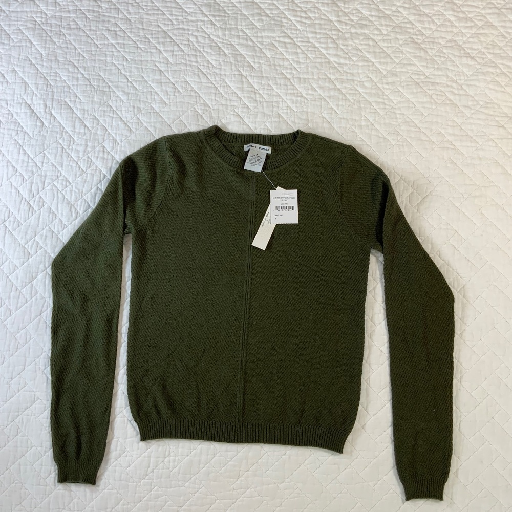 Sweet Romeo Women’s Sweater Size Small NWT – Olive Green – Rayon Blend (G1)